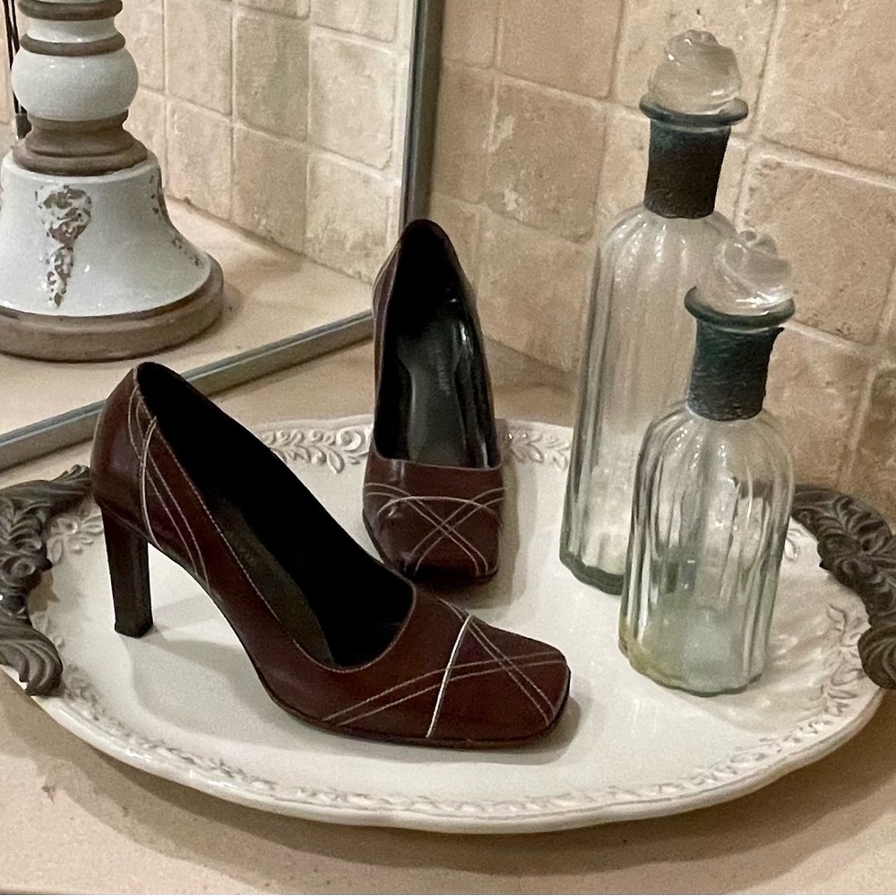Charles David Dark Brown Leather Square-Toe Heels with Contrast Stitching